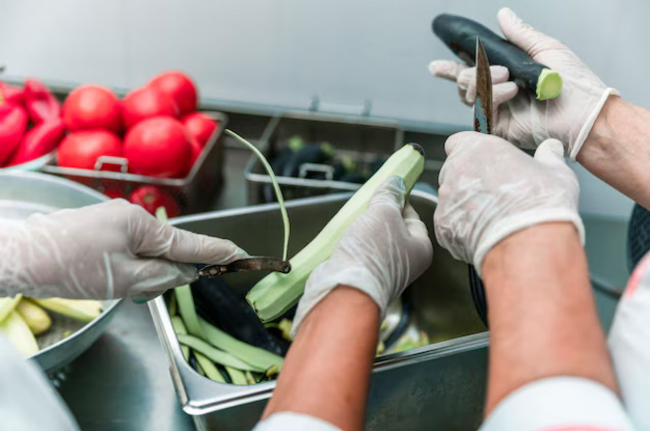 Best Ways to Avoid Food Safety Issues